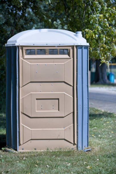 Best Construction site porta potty rental  in Seminole Manor, FL